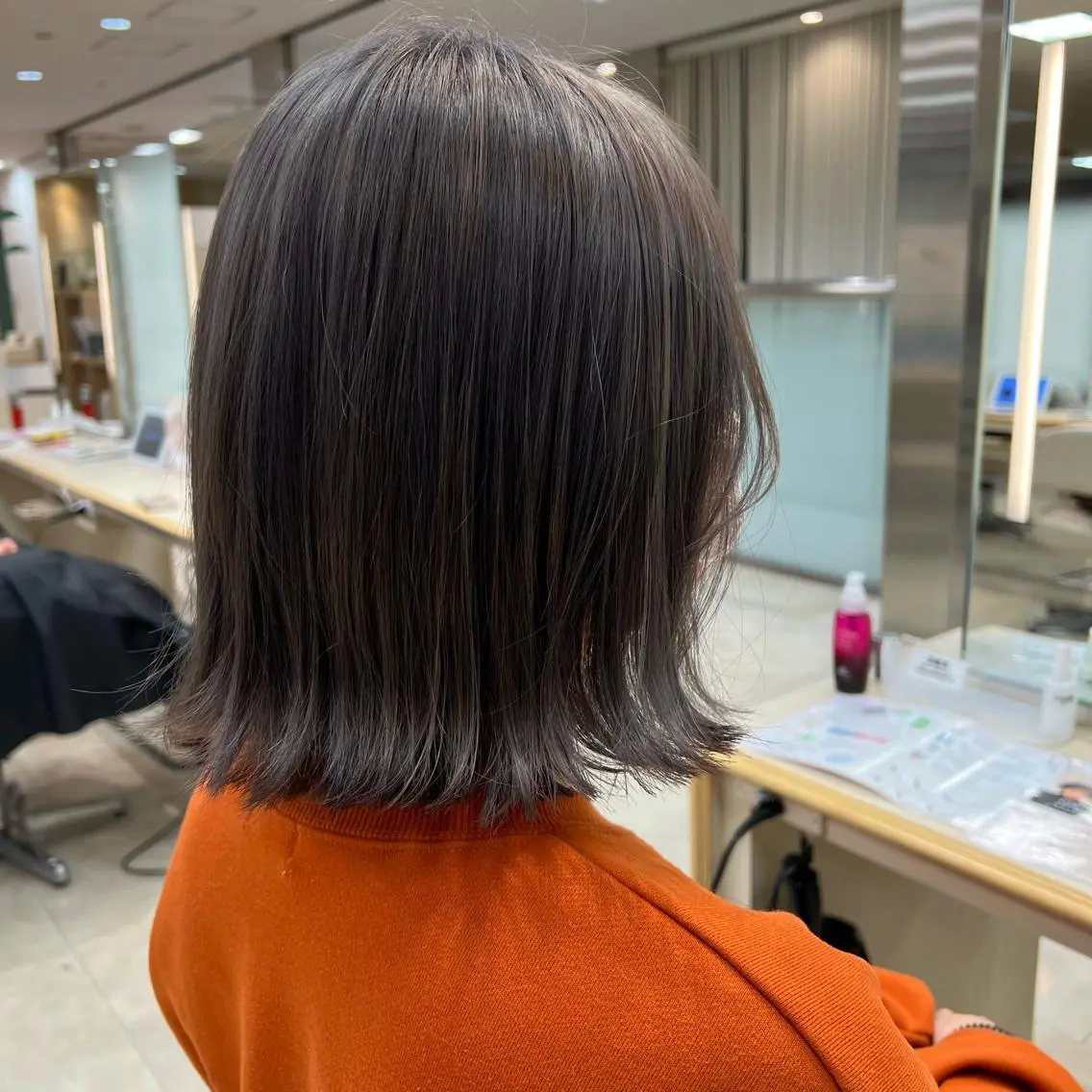ショート カラー グレージュ ヘアカラー トリートメント 盛れるレイヤーカット 得意🌹井上美沙のヘアスタイル
