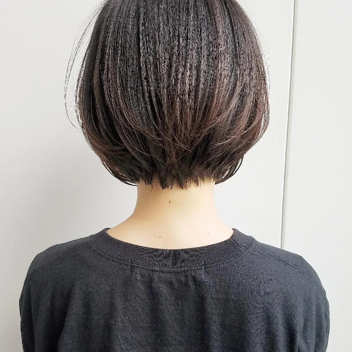 ショート カラー ネイル パーマ マツエク・マツパ ヘアアレンジ シンプルネイル iplus　眉毛と まつげパーマ専門店のマツエク・マツパデザイン