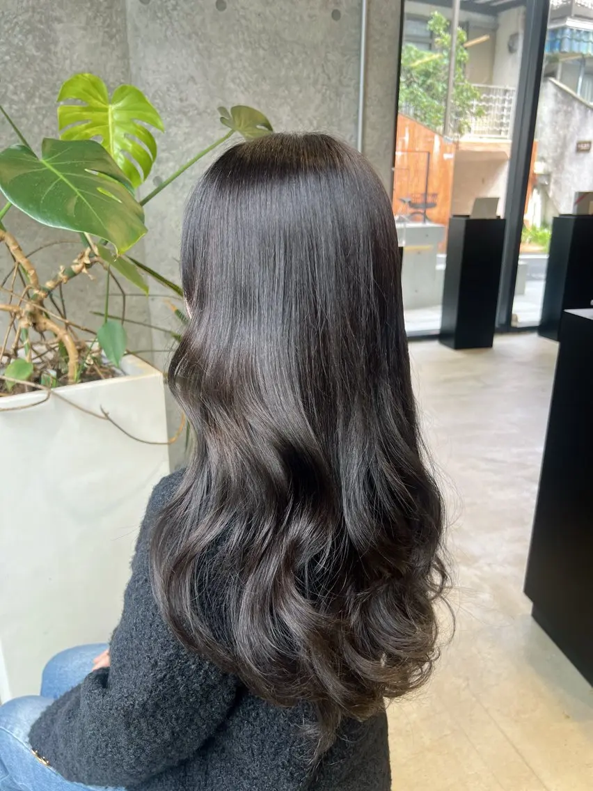 ロング ヘアカラー うるツヤ透明感カラー 𝐀𝐲𝐚𝐦𝐢のヘアスタイル