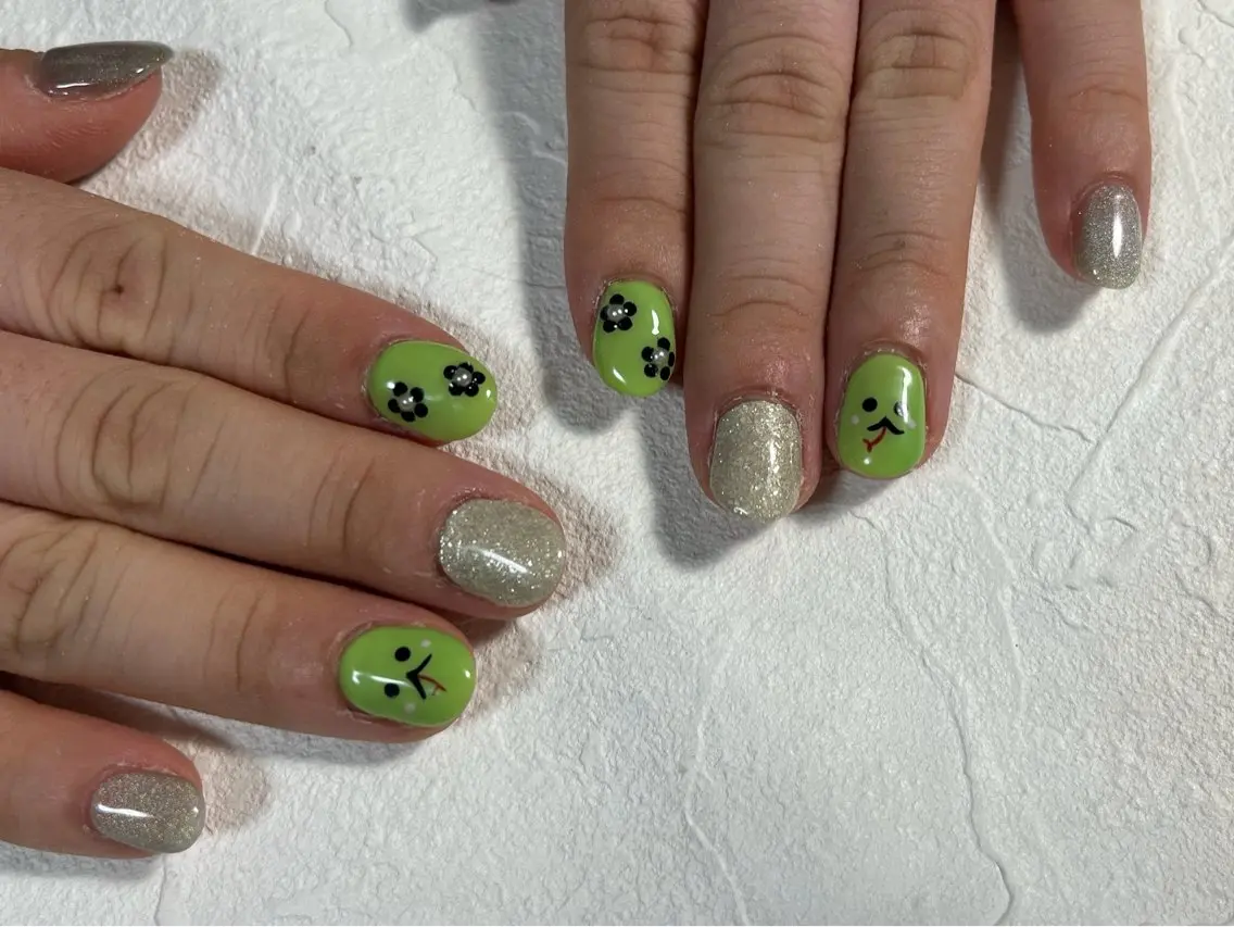 ネイル オーロラネイル フットネイル フレンチネイル ジェルネイル 韓国ネイル ハンドネイル kiki nail たまプラーザのネイルデザイン