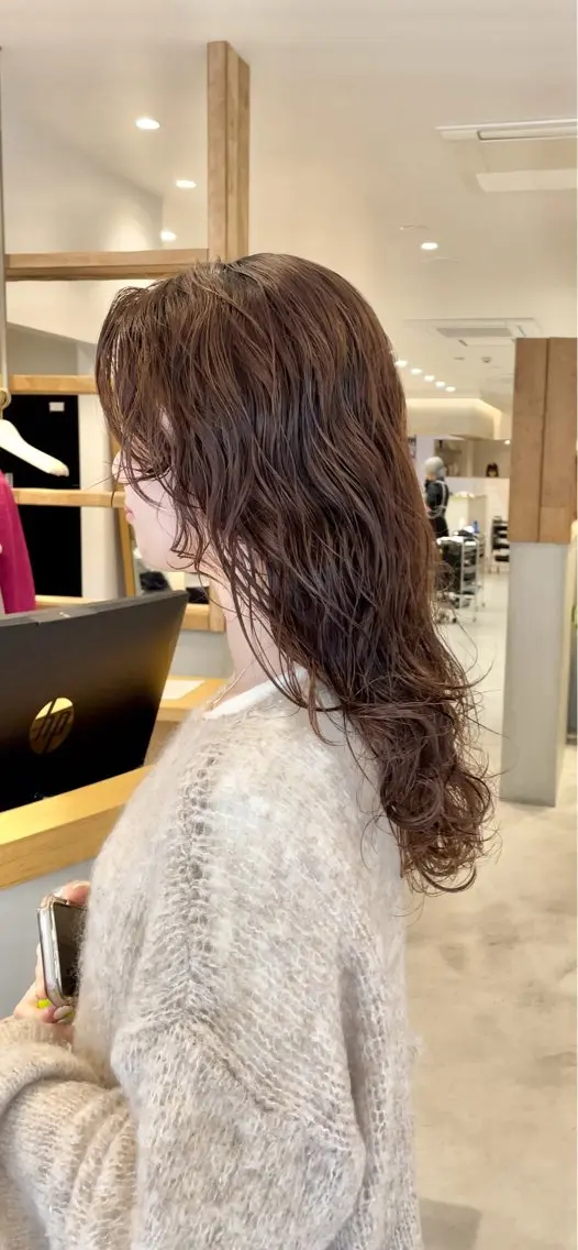 【平日限定❣️】カット+パーマ🌀⚠︎ブリーチ,縮毛矯正履歴がある方は別のメニューとなります🙇🏻‍♀️の写真