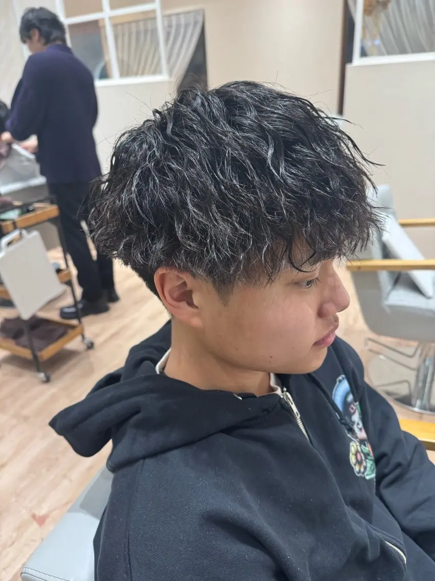 ※メンズのみのメニューとなっております‼️流行りのツイストパーマ、ツイストスパイラルパーマも得意なのでぜひお待ちしてますの写真