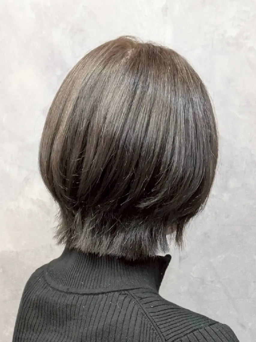 ミディアム カラー ボブレイヤー ボブ レイヤーカット カット ヘアカラー 佐藤 璃咲のヘアスタイル
