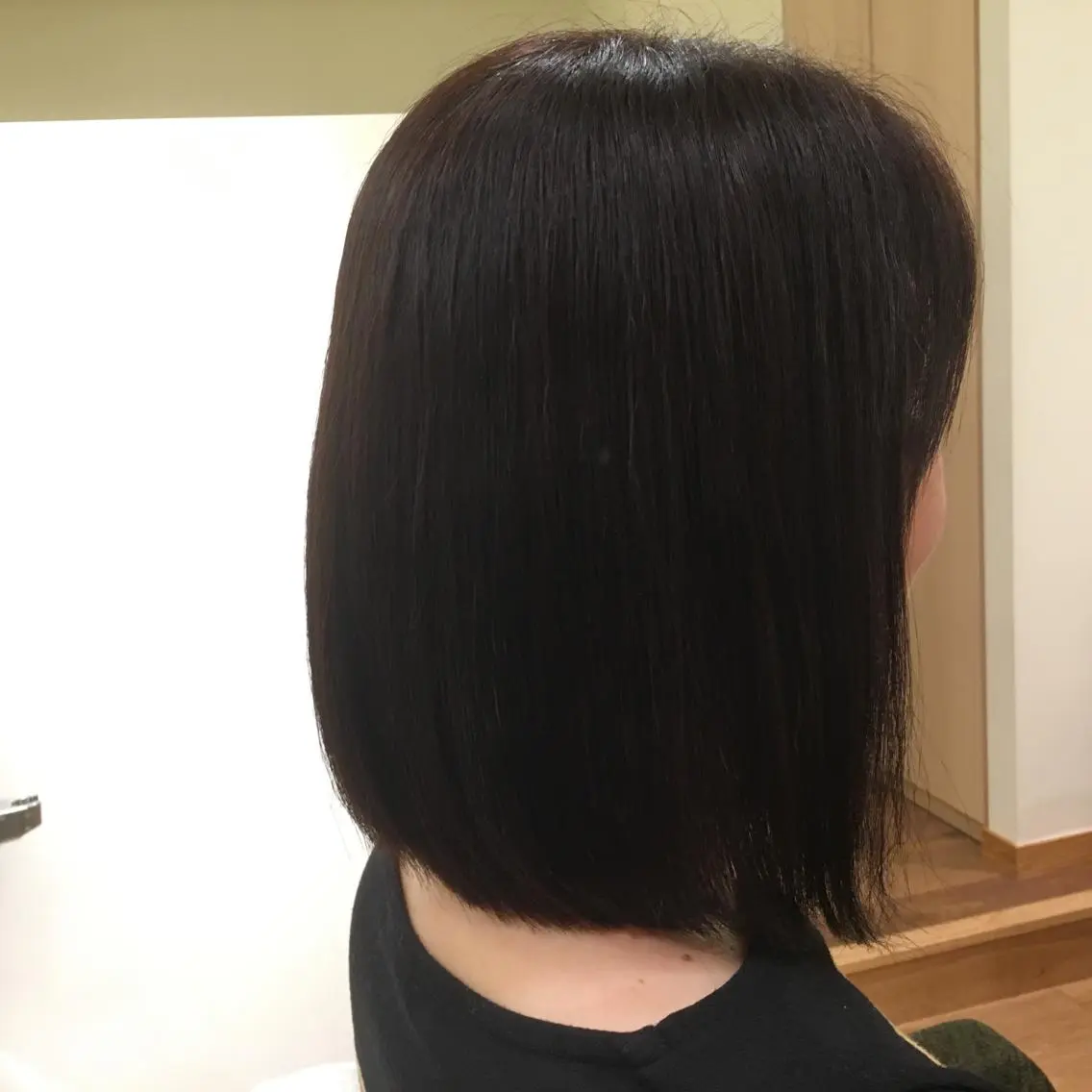ミディアム 伊藤 きららのヘアスタイル