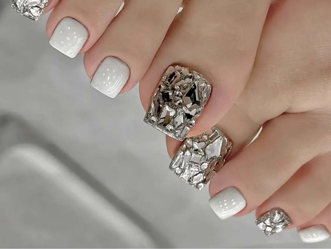ネイル オーロラネイル 長さ出し フレンチネイル ジェルネイル ガラスフレンチ Rela・S NAILのネイルデザイン