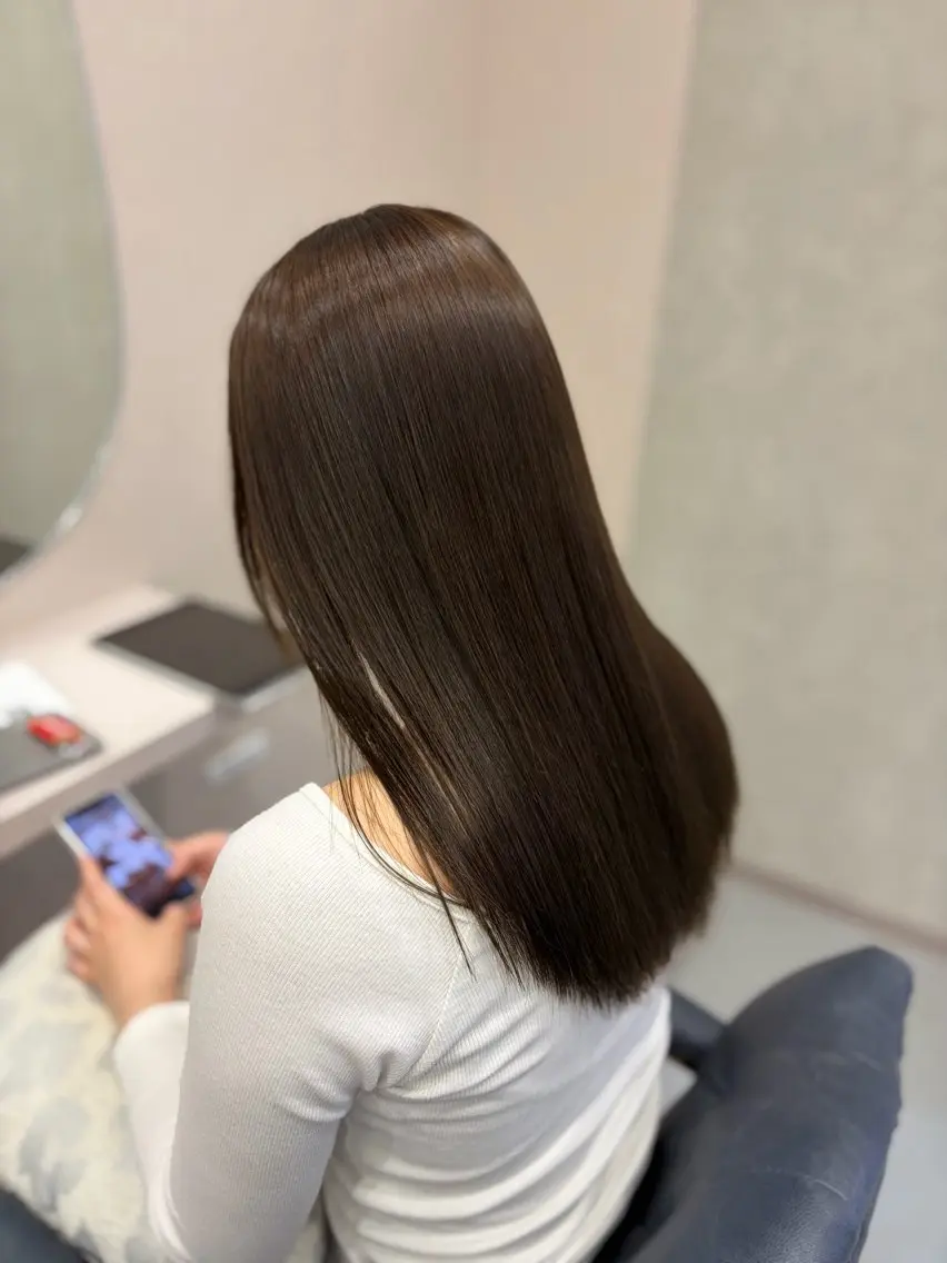 ロング カラー 透明感カラー グレージュ オリーブグレージュ オリーブグレー ヘアカラー トリートメント 中谷 ショウゴのヘアスタイル