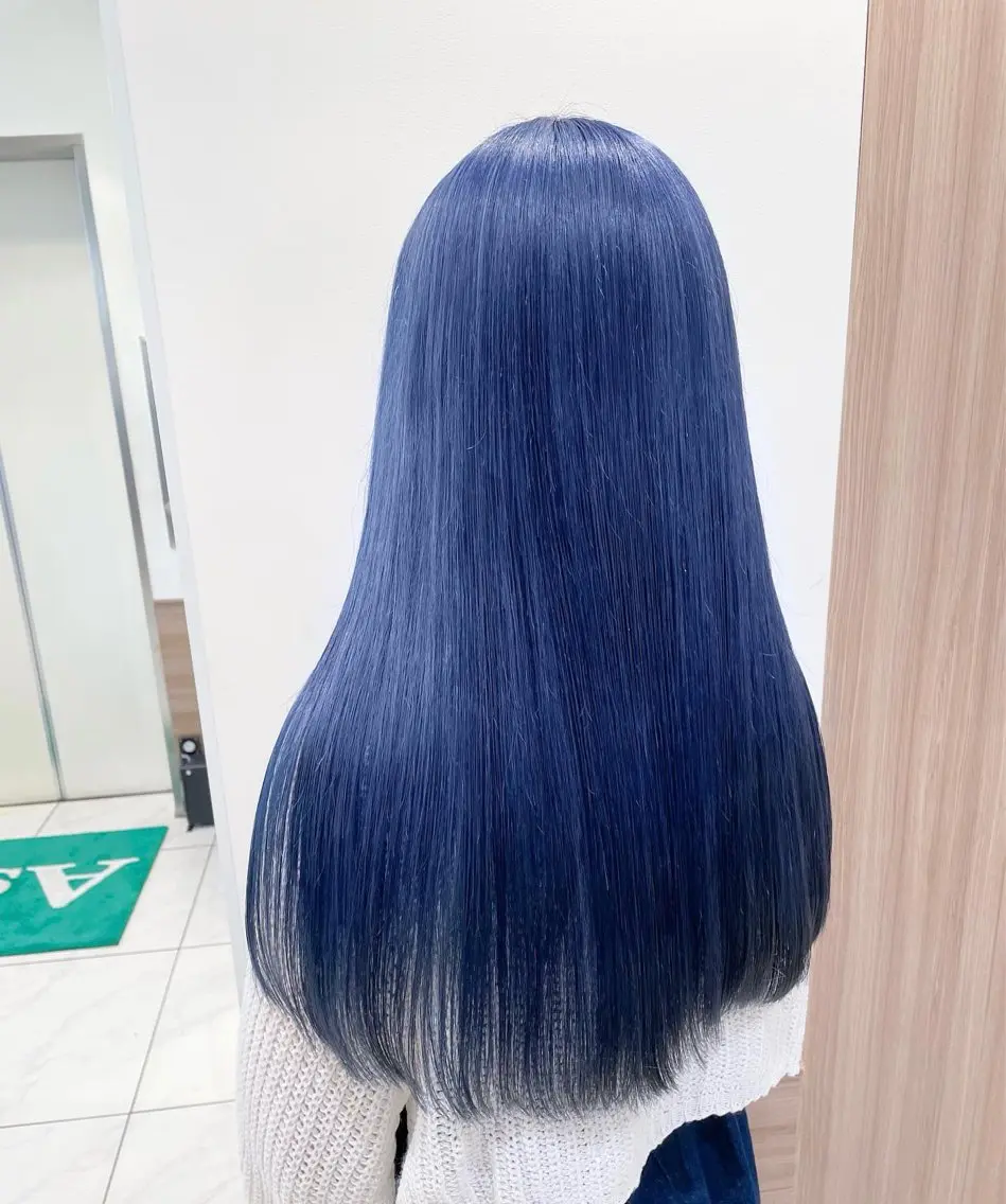 ロング カラー ヘアカラー 黒田 あゆかのヘアスタイル