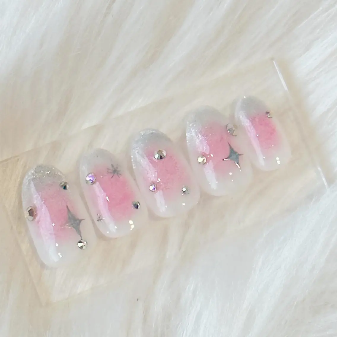 ネイル Atelier Peniculusのネイルデザイン