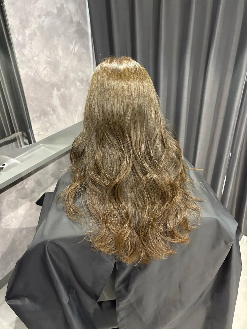 カラー カット ヘアカラー トリートメント nameless miichiのヘアスタイル