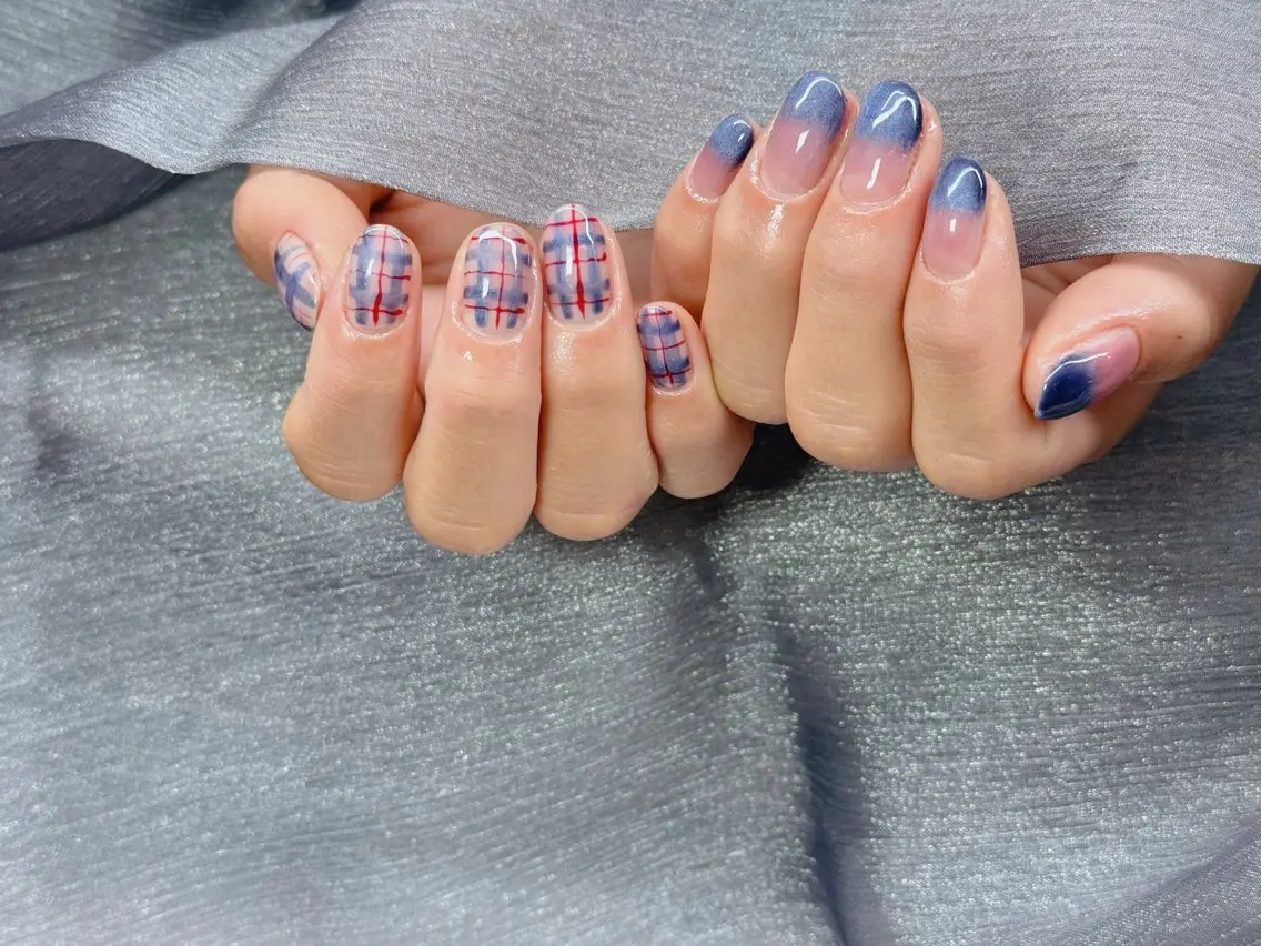 ネイル チークネイル フットネイル グラデーション 韓国ネイル 持ち込み ハンドネイル フットネイル ハンドケア YURI Nail NARITAのネイルデザイン