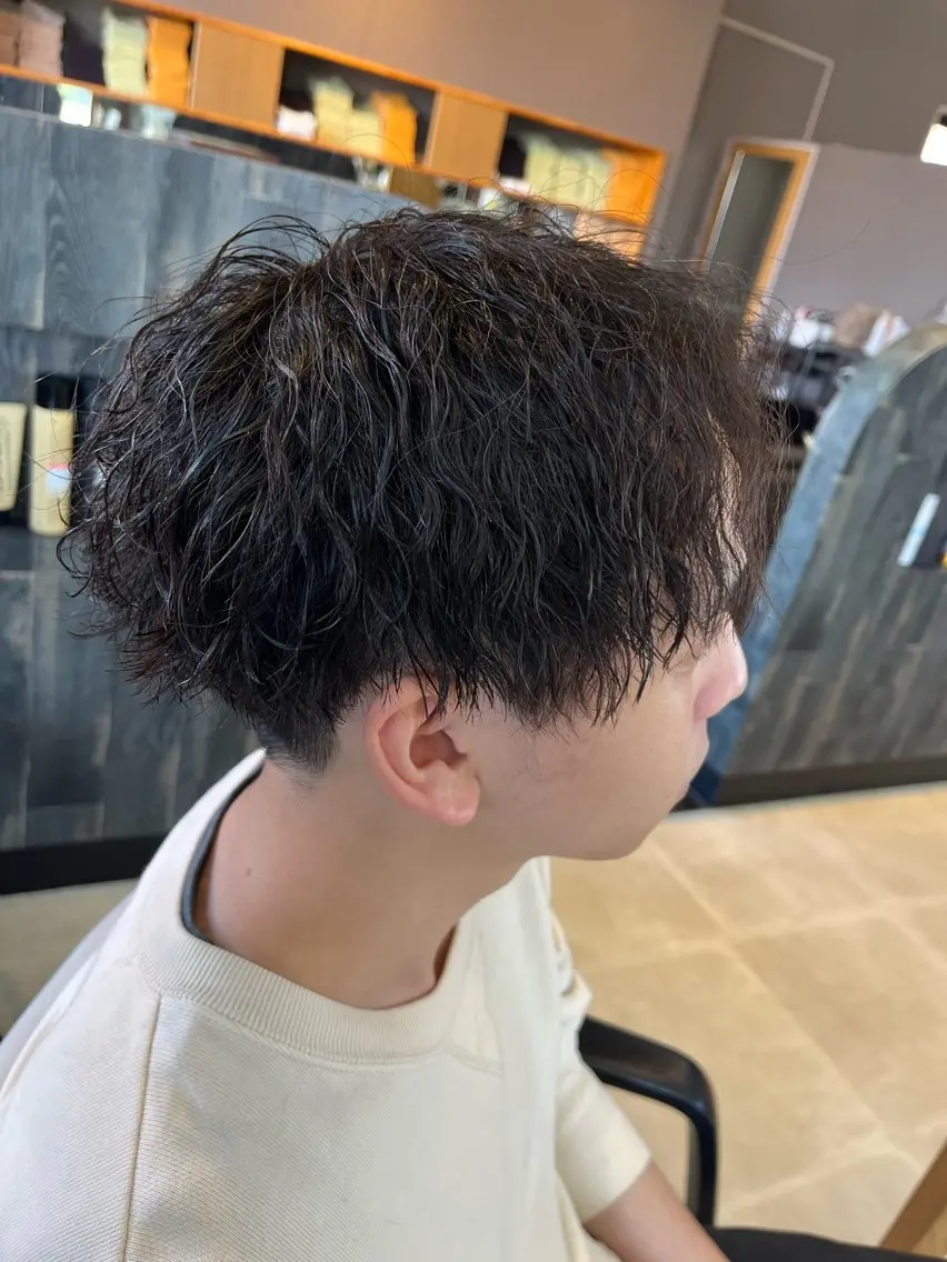 ショート カット パーマ メンズ特化✨パーマス タイル大得意安田海斗のヘアスタイル