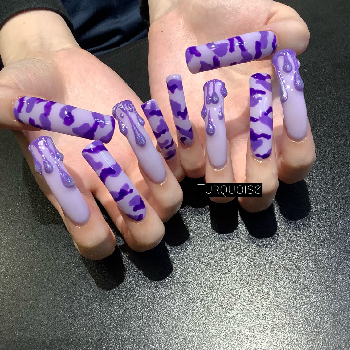 ネイル 個性派ネイルサロン 💅🏼ターコイズのネイルデザイン
