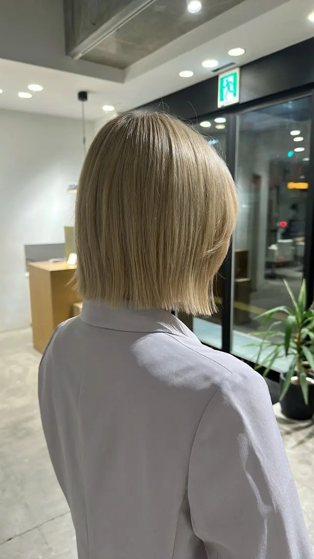 ショート ボブ 外ハネヘア milli 佐藤 蓮 🤏のヘアスタイル