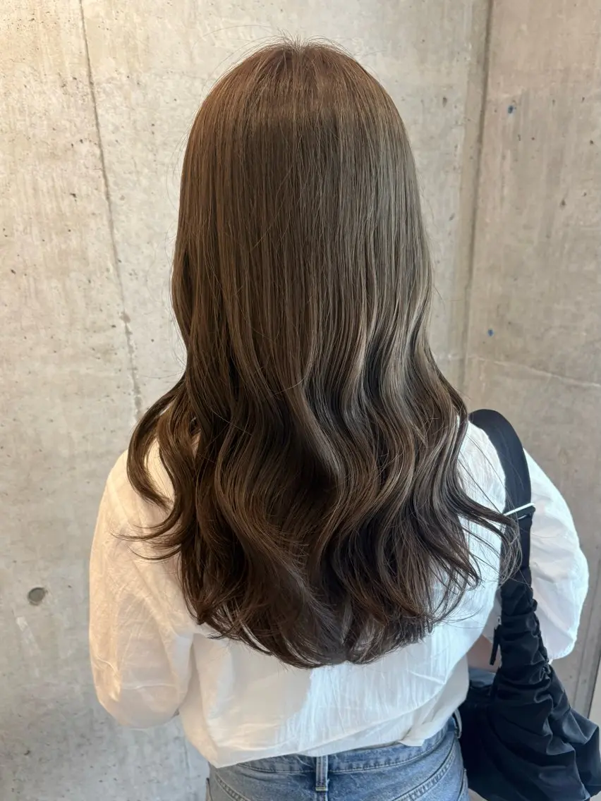 ロング カラー ROCCA hair eje. 千晴のヘアスタイル