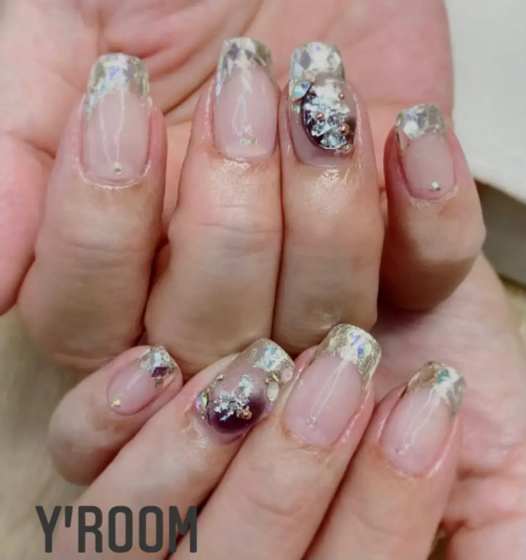 ネイル オーロラネイル フラッシュネイル フットネイル フレンチネイル ジェルネイル ハンドネイル YUKA （ネイリスト）のネイルデザイン