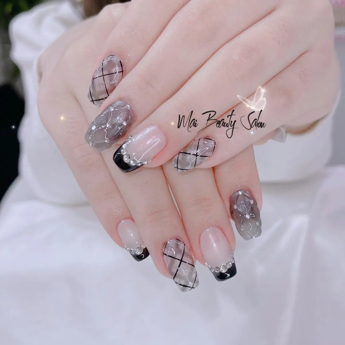 ネイル オーロラネイル チークネイル 長さ出し フラッシュネイル フットネイル MaiBeauty Niのネイルデザイン