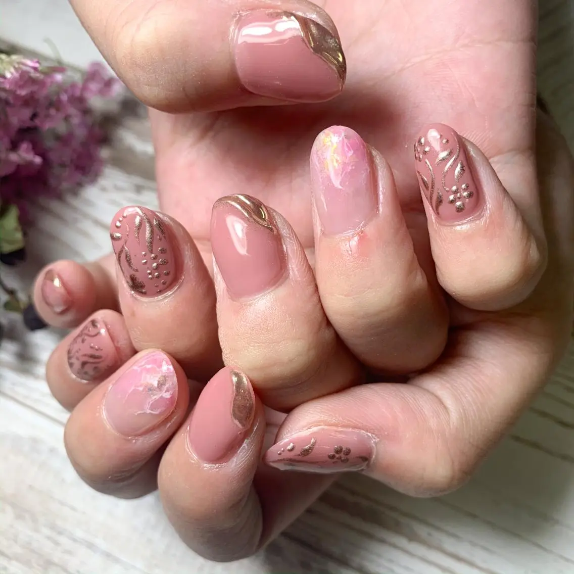 ネイル ハンドネイル FIORITURA aiのネイルデザイン