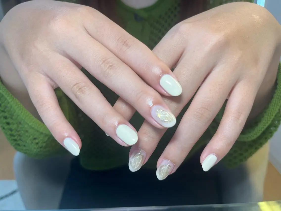 ネイル ハンドネイル pyoru shihoriのヘアスタイル