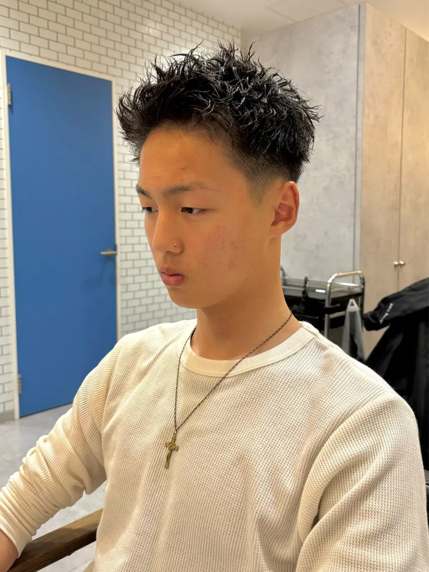 パーマ メンズ メンズパーマ メンズショート スパイキーショート 【メンズ 特化】村斎　伶次のヘアスタイル