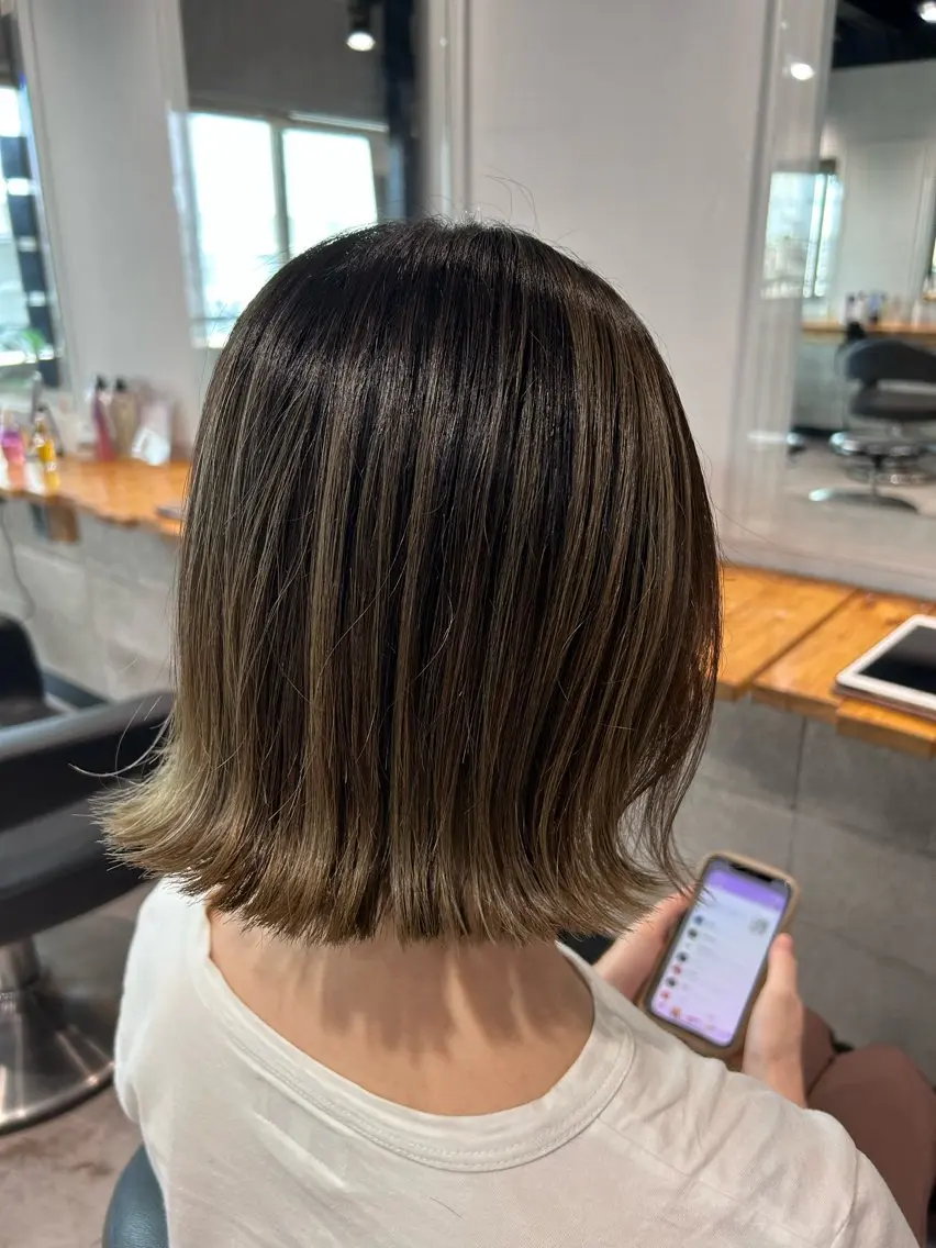 ミディアム カット ヘアカラー トリートメント ヘッドスパ レイヤーStyle 🪽菜々実のヘアスタイル