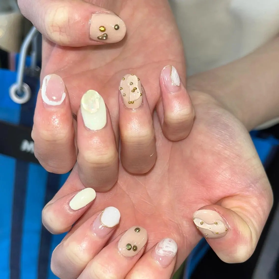 ネイル ハンドネイル フットネイル 🪐富島彩夏 /海外nail🪐のネイルデザイン