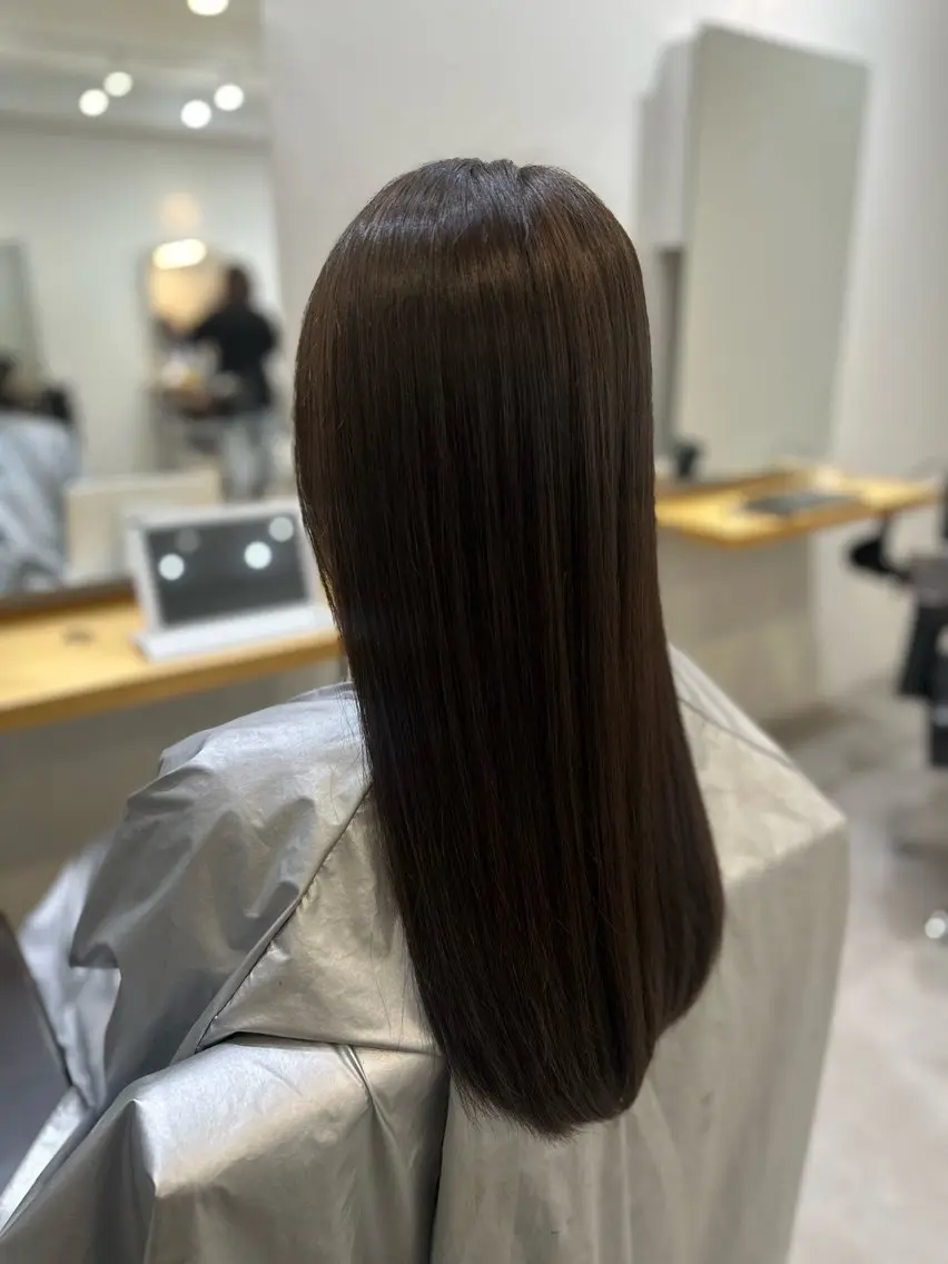 ロング カラー クオルシアカラー トリートメント カット ヘアカラー トリートメント Agu hair noman マナのヘアスタイル