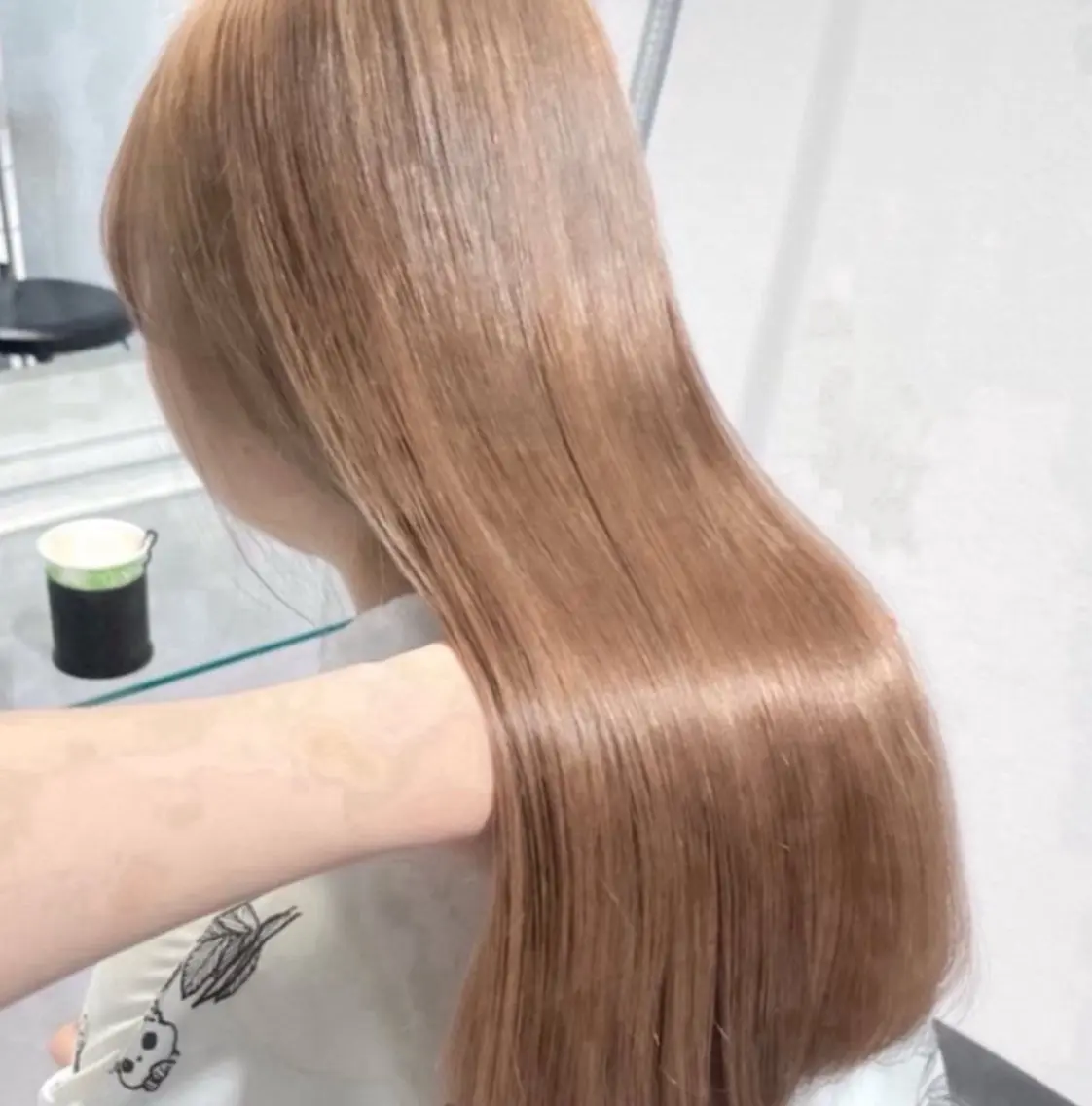 ロング カラー 🫧うる艶トレンド 🫧透明感カラーのヘアスタイル