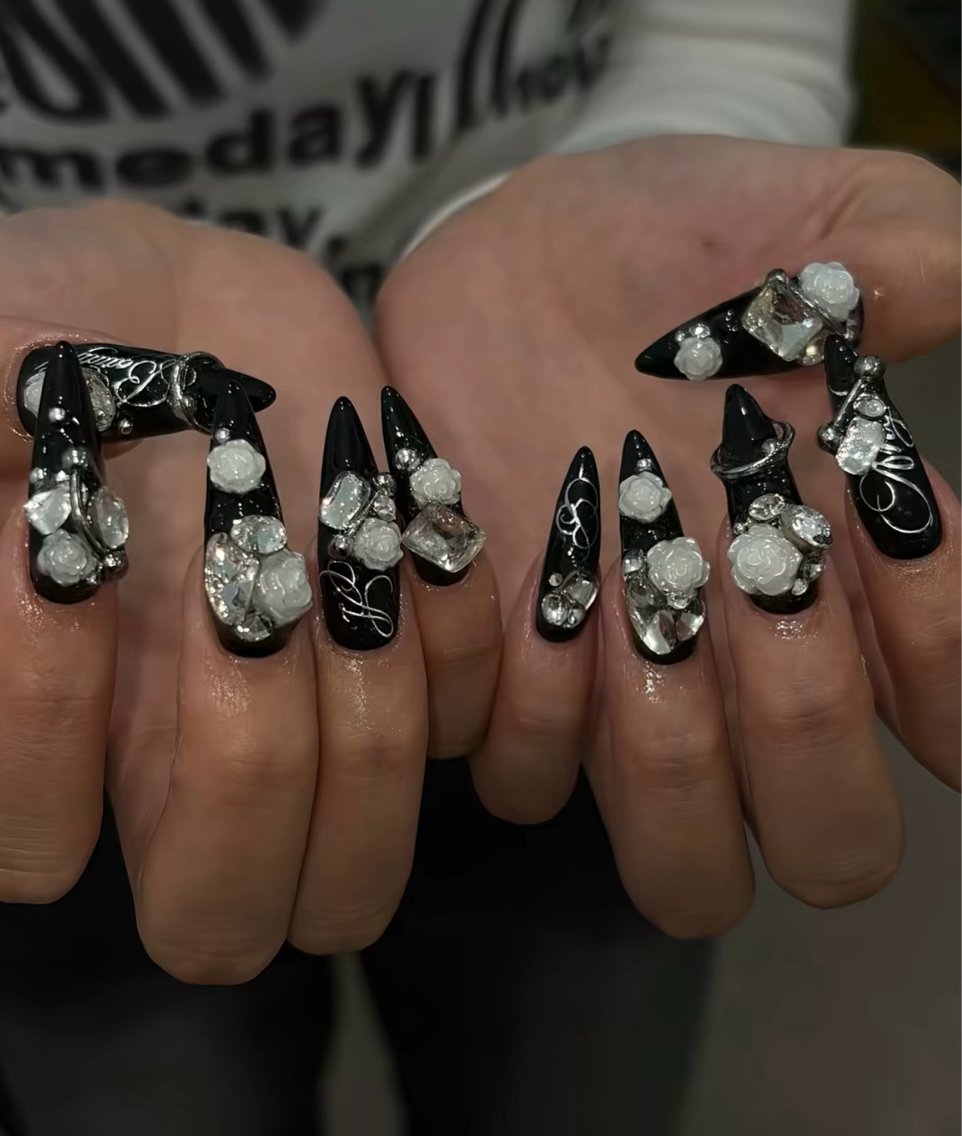ネイル ハンドネイル NiJi Nailsのネイルデザイン