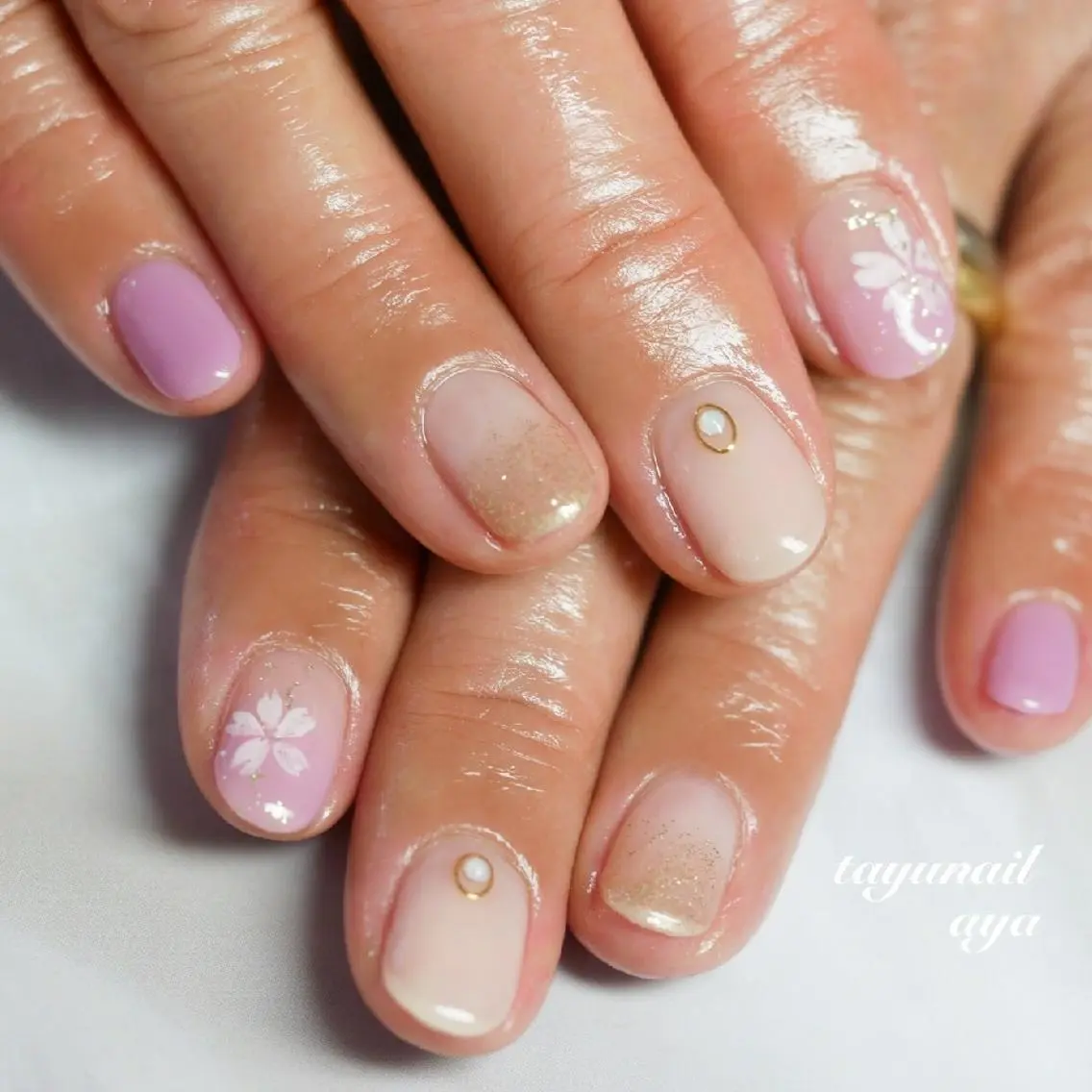 ネイル ブルー 桜ネイル ジェルネイル グラデーション パラジェル ネイルサロン 【たゆnail】のネイルデザイン