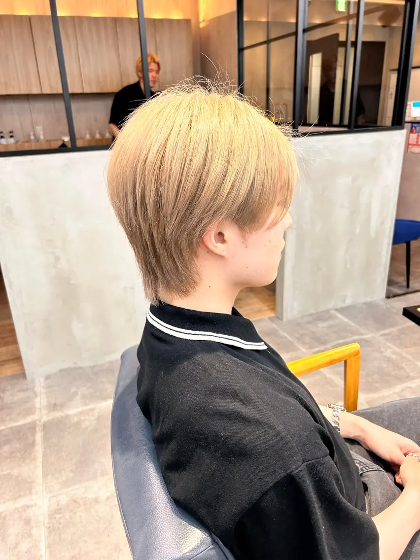 ショート カラー 韓国×髪質改善カラー 💎hinaのヘアスタイル