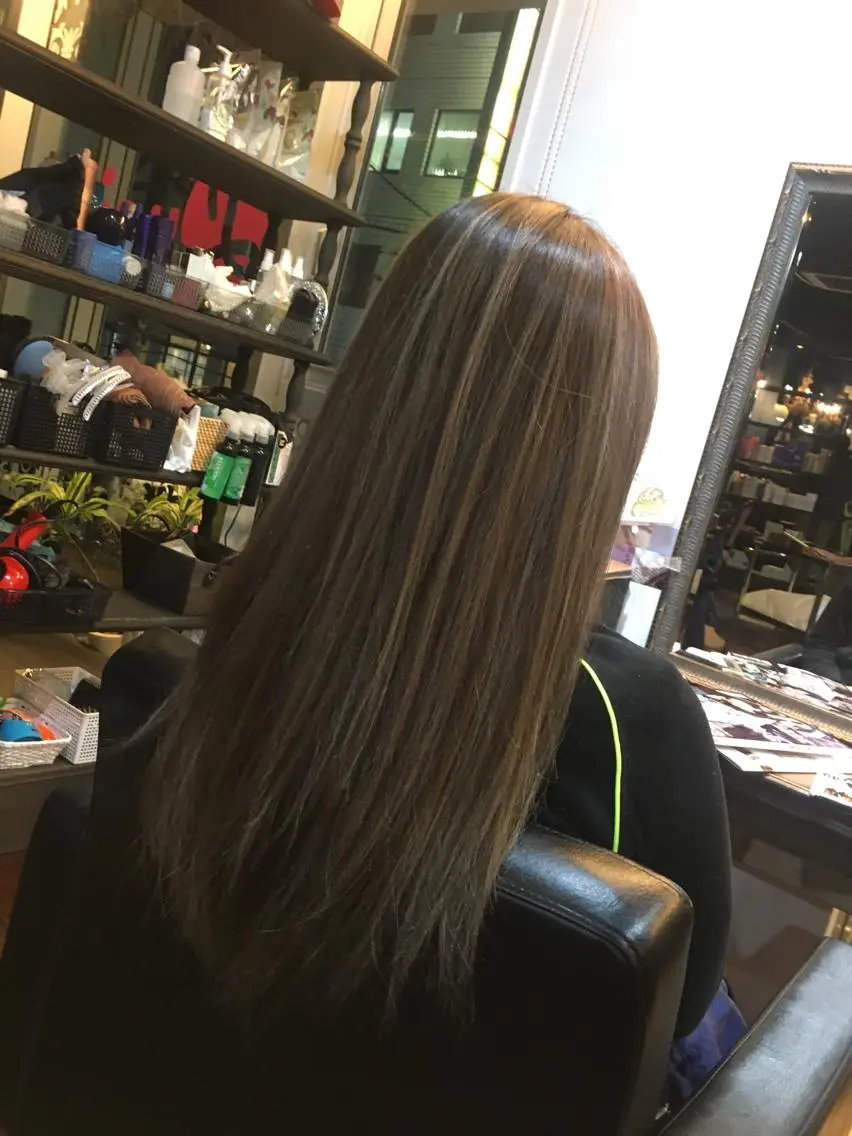 ✂️縮毛矯正 &カット& 選べるトリートメント✂️の写真
