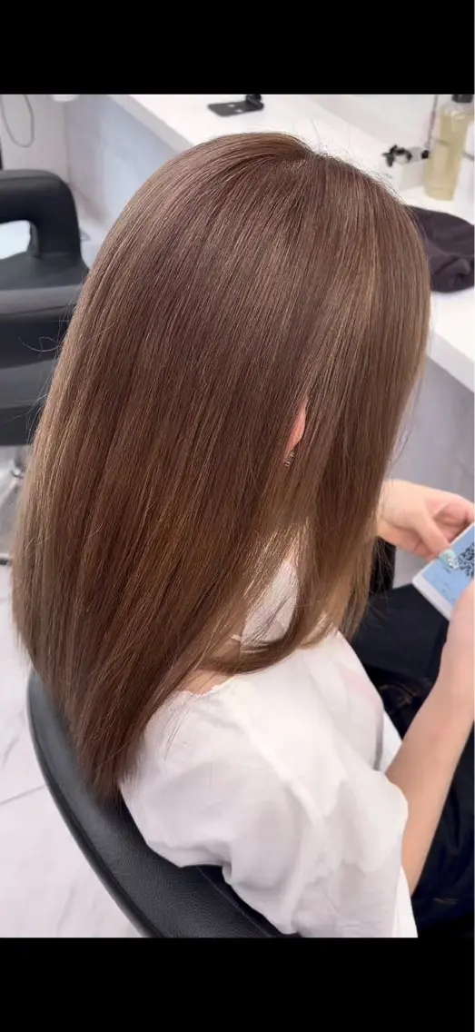 ロング カラー ヘアカラー トリートメント ヘッドスパ ヘアセット 💠透明感グレージュ /ハッシュ/レイヤーのヘアスタイル
