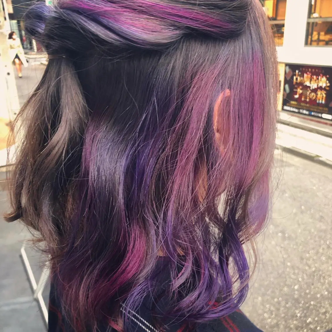 ミディアム カラー アッシュ バレイヤージュ ミストバング ベージュカラー ブリーチ カット ヘアカラー トリートメント 原宿サロン代表 デザインカラー伊藤卓のヘアスタイル