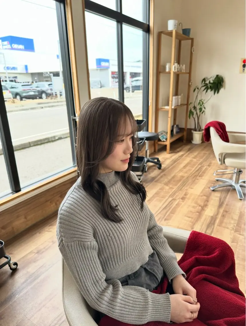 セミロング カット ヘアカラー トリートメント 艶髪カラー/髪質改善 細貝 舞利のヘアスタイル