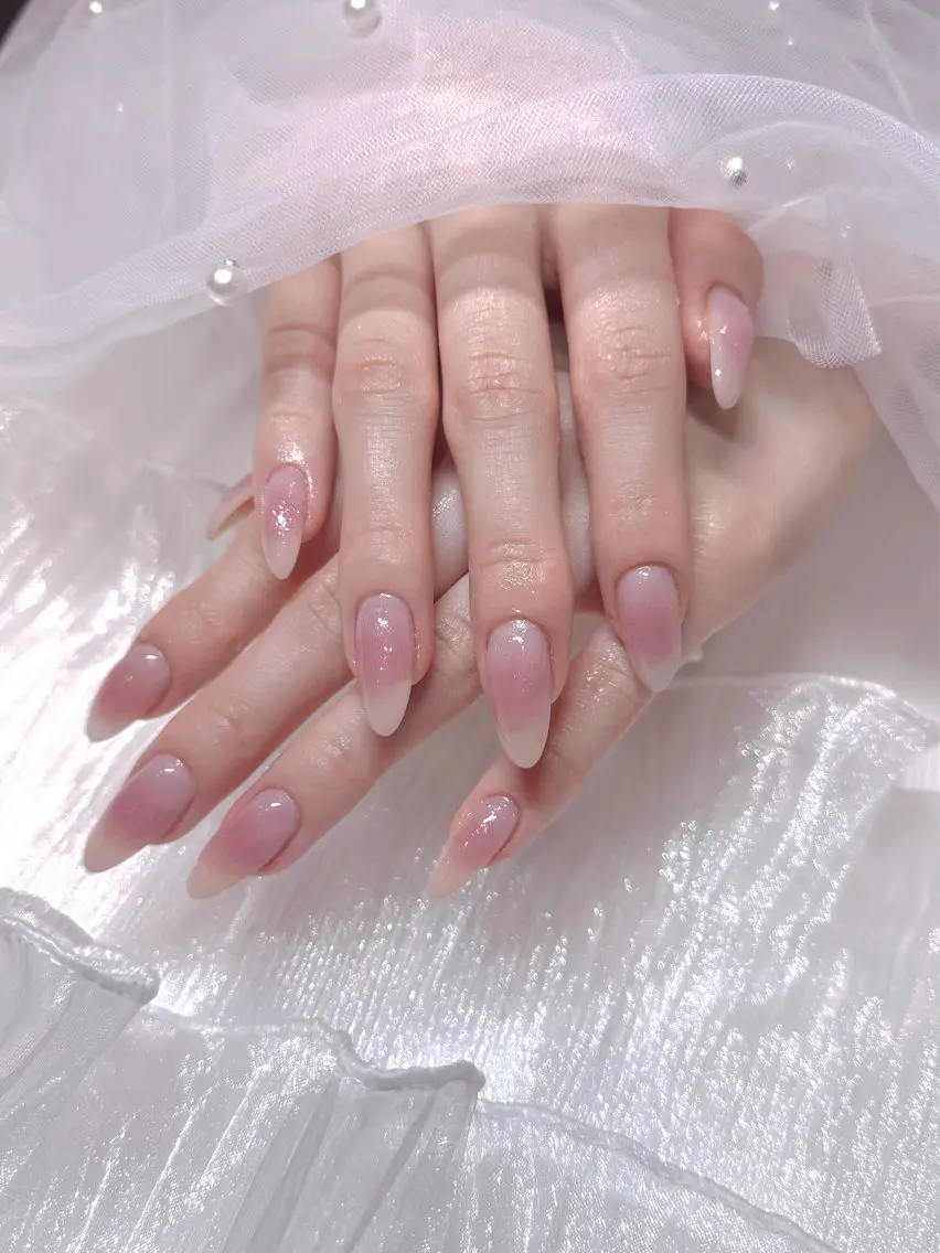 ネイル チークネイル 長さ出し ハンドネイル Cocoh Rinakoのネイルデザイン
