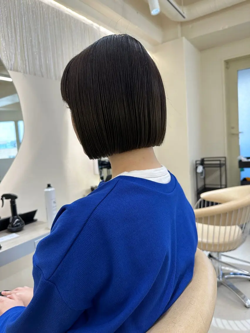ミディアム カラー 縮毛矯正ボブ&顔まわ レイヤー♡TOMOEのヘアスタイル