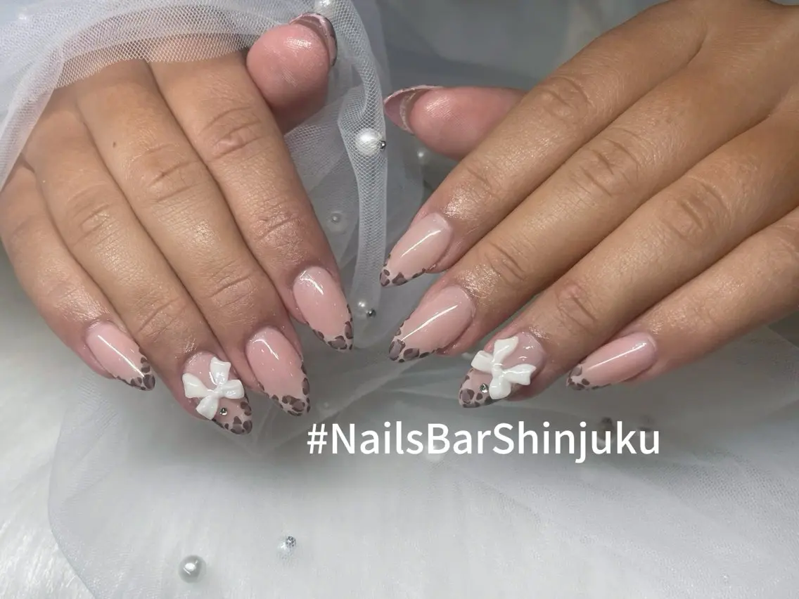 ネイル ボルドー ブラウン チークネイル ドット フットネイル ハンドネイル NAILS BAR SHINJUKUのネイルデザイン