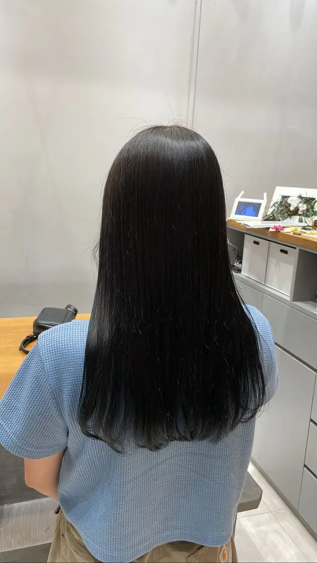 ロング パーマ ストレートパーマ カット 縮毛矯正 富原崇太/高畑/中川 /透明感カラーのヘアスタイル