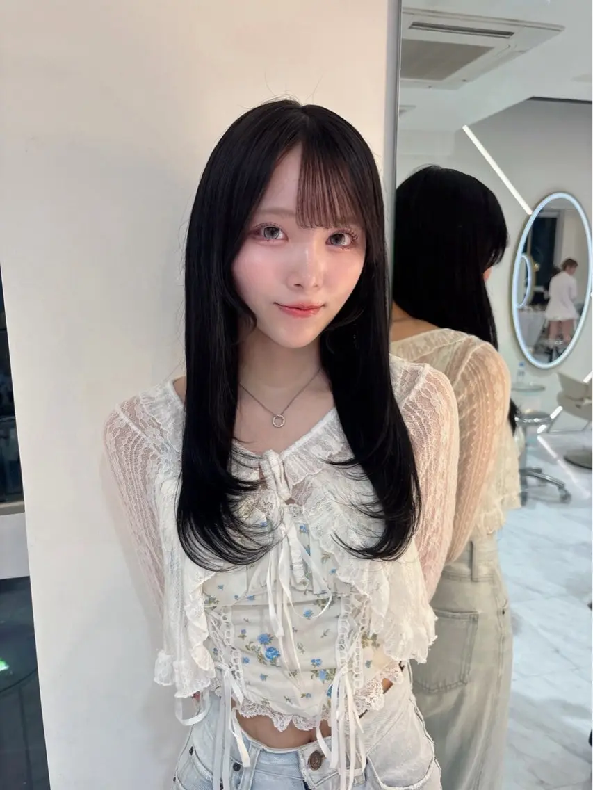 ロング レイヤーカット ともか 名駅🧚‍♂️💫のヘアスタイル