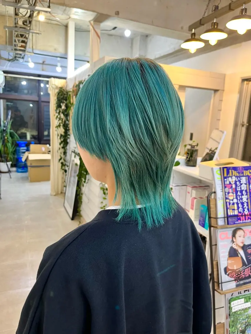 ショート カラー ショートヘア ウルフカット カット ヘアカラー トリートメント ブリーチ有無Wカラー メンズパーマ大成のヘアスタイル
