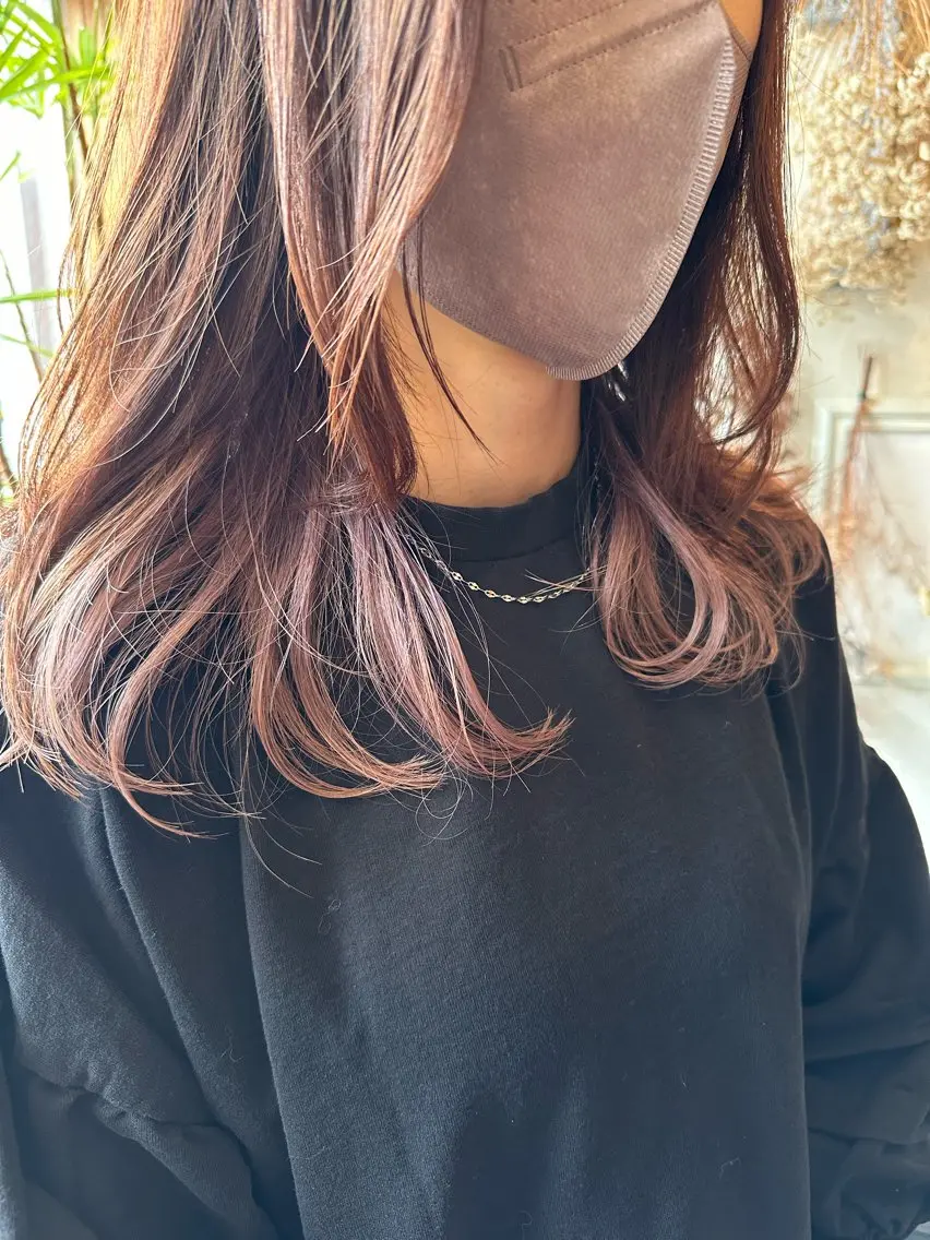 セミロング カラー インナーカラー ピンクカラー 顔まわりレイヤー 顔周りカット レイヤーカット カット ヘアカラー 💜推しインナー カラー/菊池柊真💜のヘアスタイル