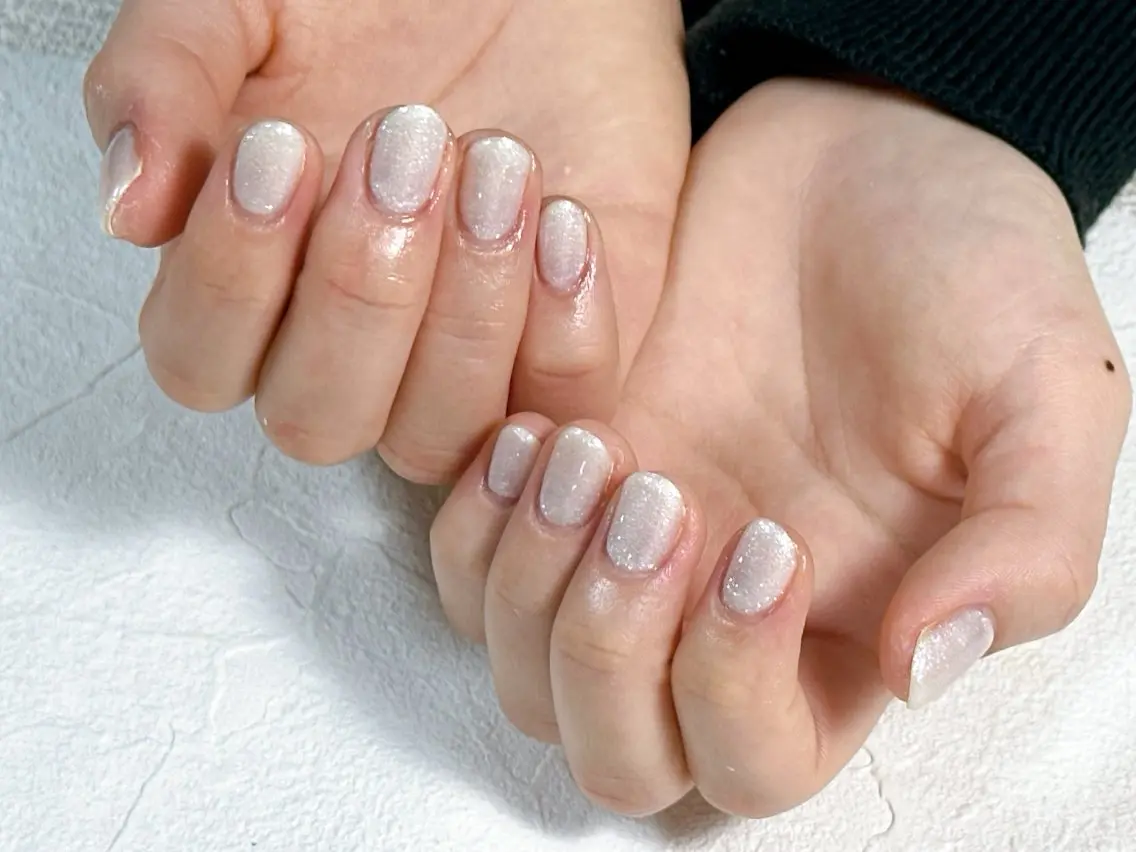 ネイル オーロラネイル フットネイル フレンチネイル ジェルネイル マグネットネイル kiki nail たまプラーザのネイルデザイン