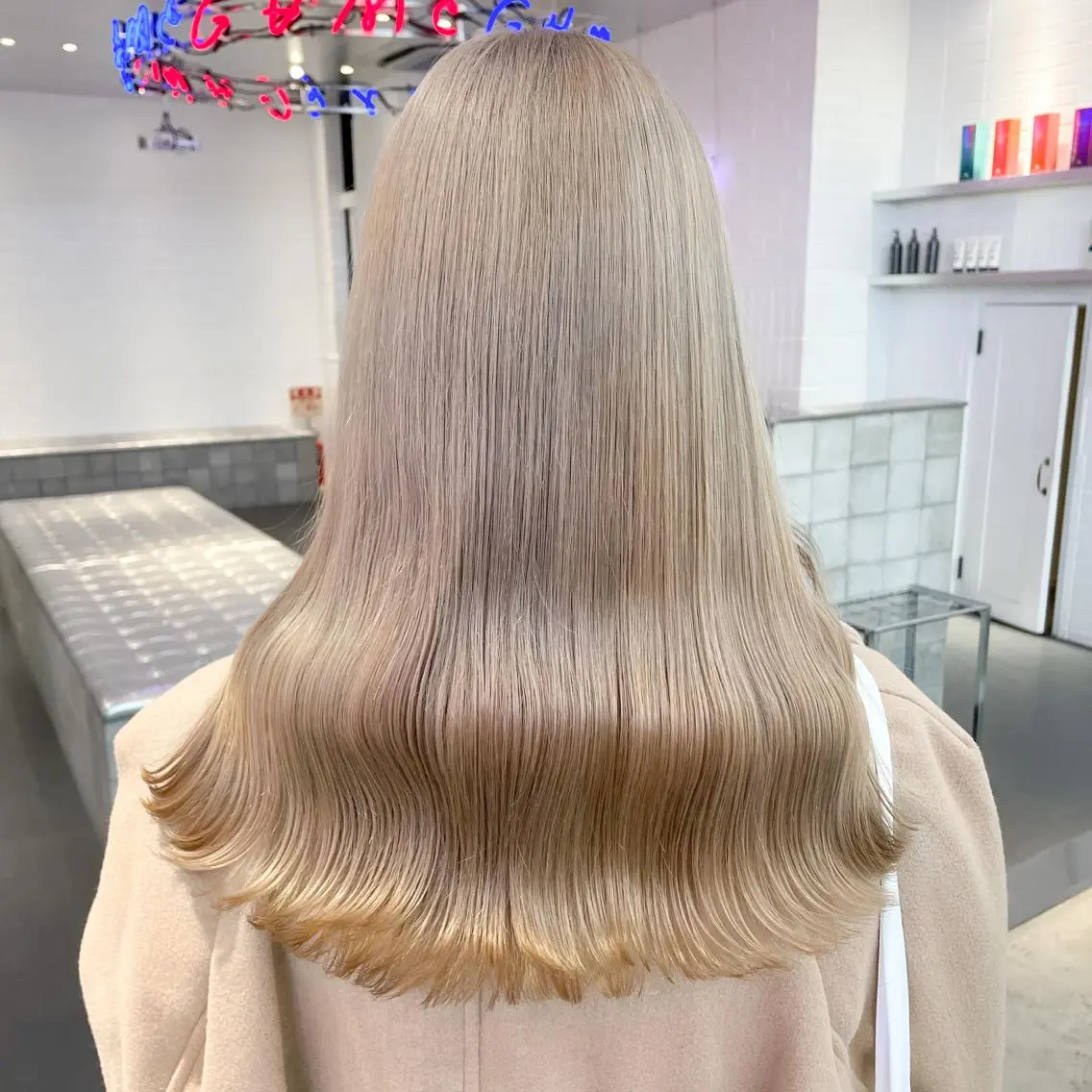 ミディアム カラー ヘアアレンジ メンズ キッズ ネイル マツエク・マツパ アイブロウ ベージュカラー ホワイトベージュ ホワイト ヘアカラー トリートメント ボブ×柔らかいカラー 🌷misaki𓍼のヘアスタイル