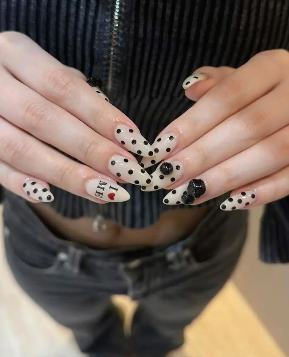 ネイル アートネイル ジェルネイル 韓国ネイル ニュアンスネイル 夏ネイル ハンドネイル ハンドケア Umee Nailのネイルデザイン