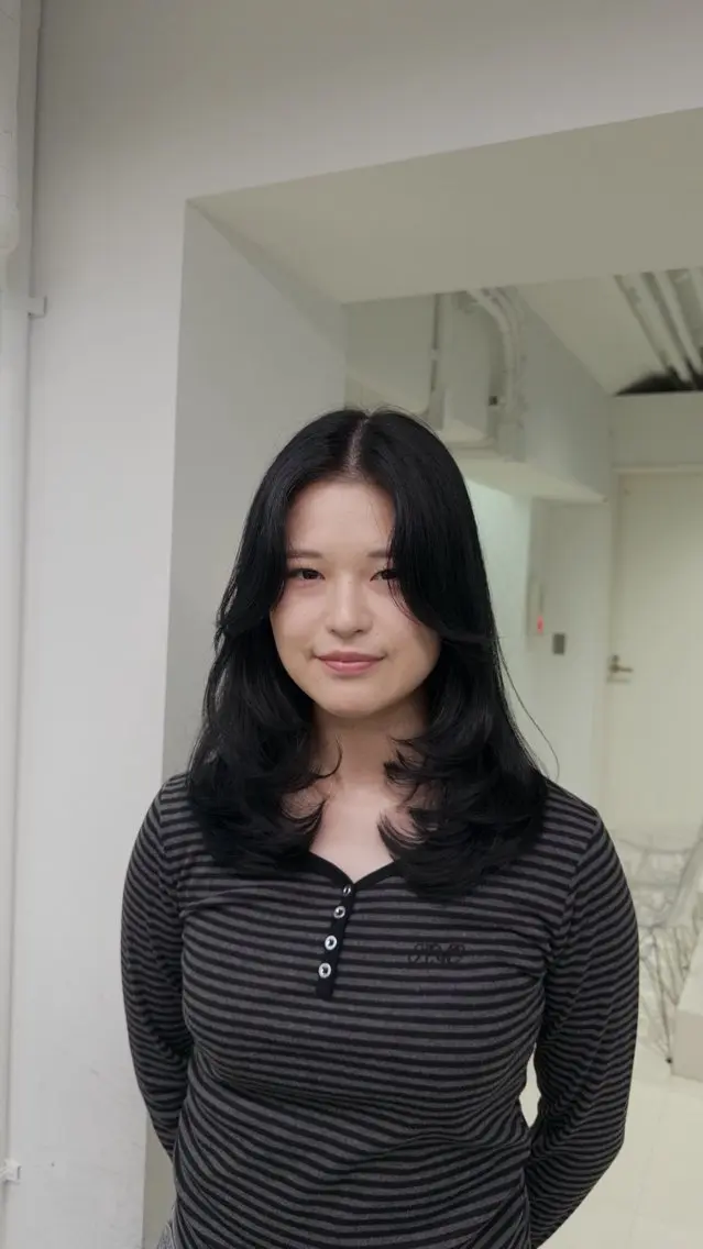 セミロング カラー naturalカラー / Rukaのヘアスタイル