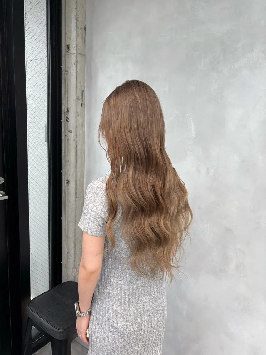 カラー ブリーチ ハイトーンカラー カット ヘアカラー トリートメント 暖色/ハイトーン/ カラー/HBLのヘアスタイル
