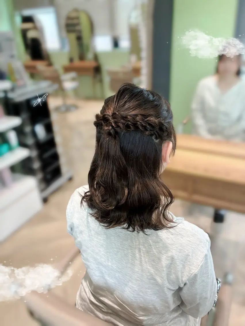 🎀ハーフアップアレンジ🎀 お呼ばれ💐💍の写真