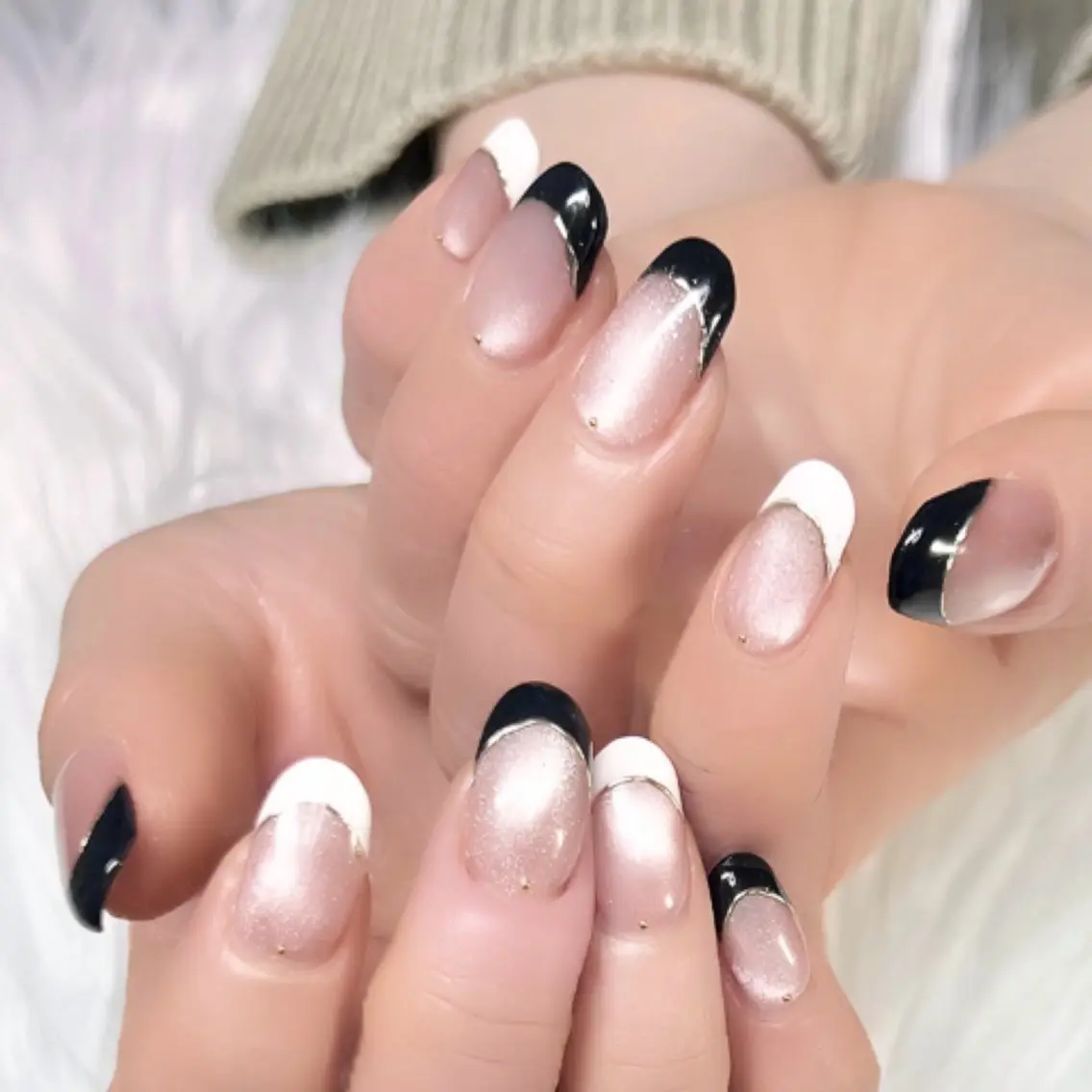 ネイル フレンチネイル ハート 韓国ネイル マグネットネイル ミラーネイル 🩵池袋heart nail🩵のネイルデザイン