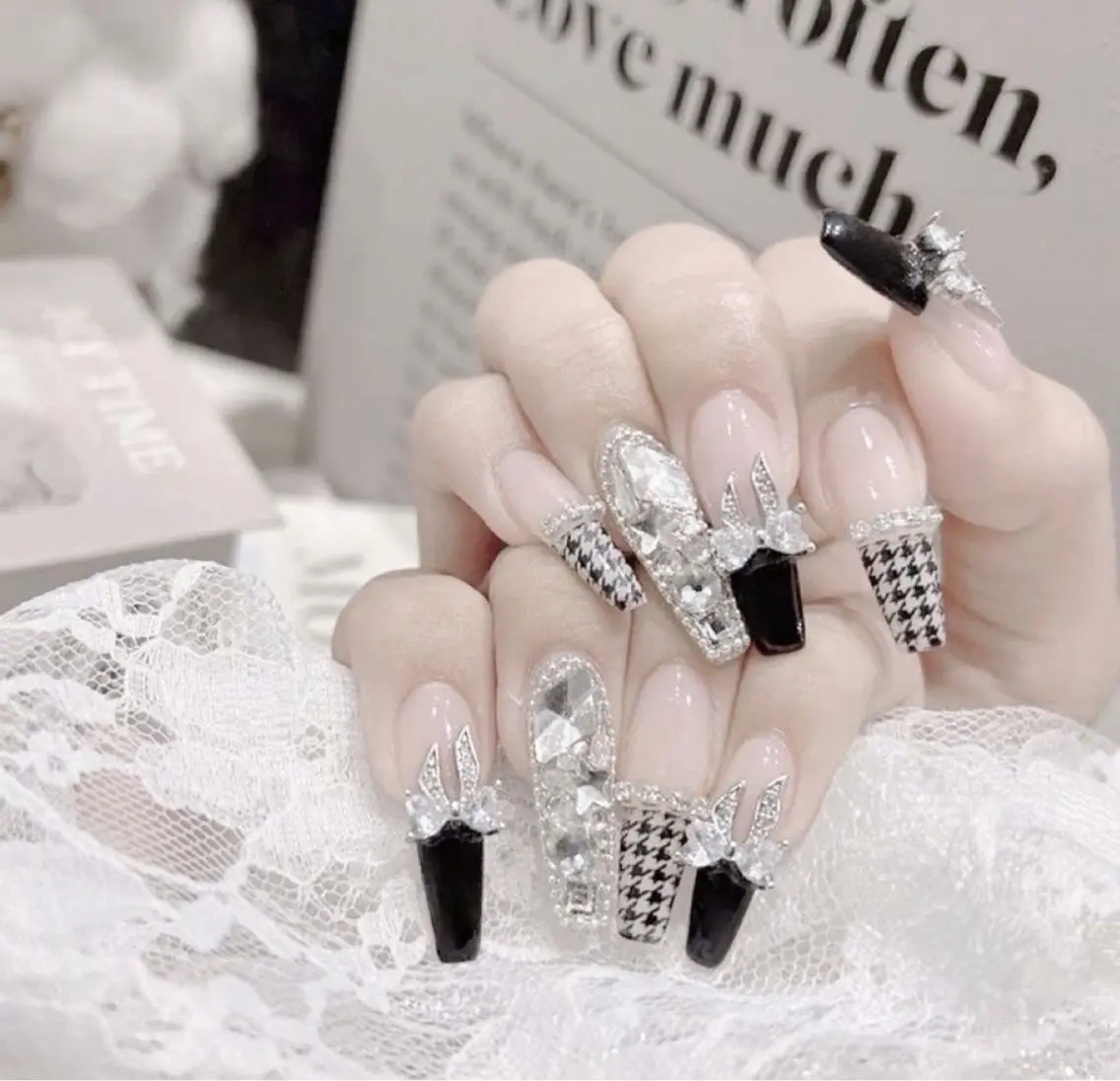 ネイル 長さ出し ハロウィン マグネットネイル ミラーネイル ネイルチップ Lee Nails チップ長さだし専門店のネイルデザイン