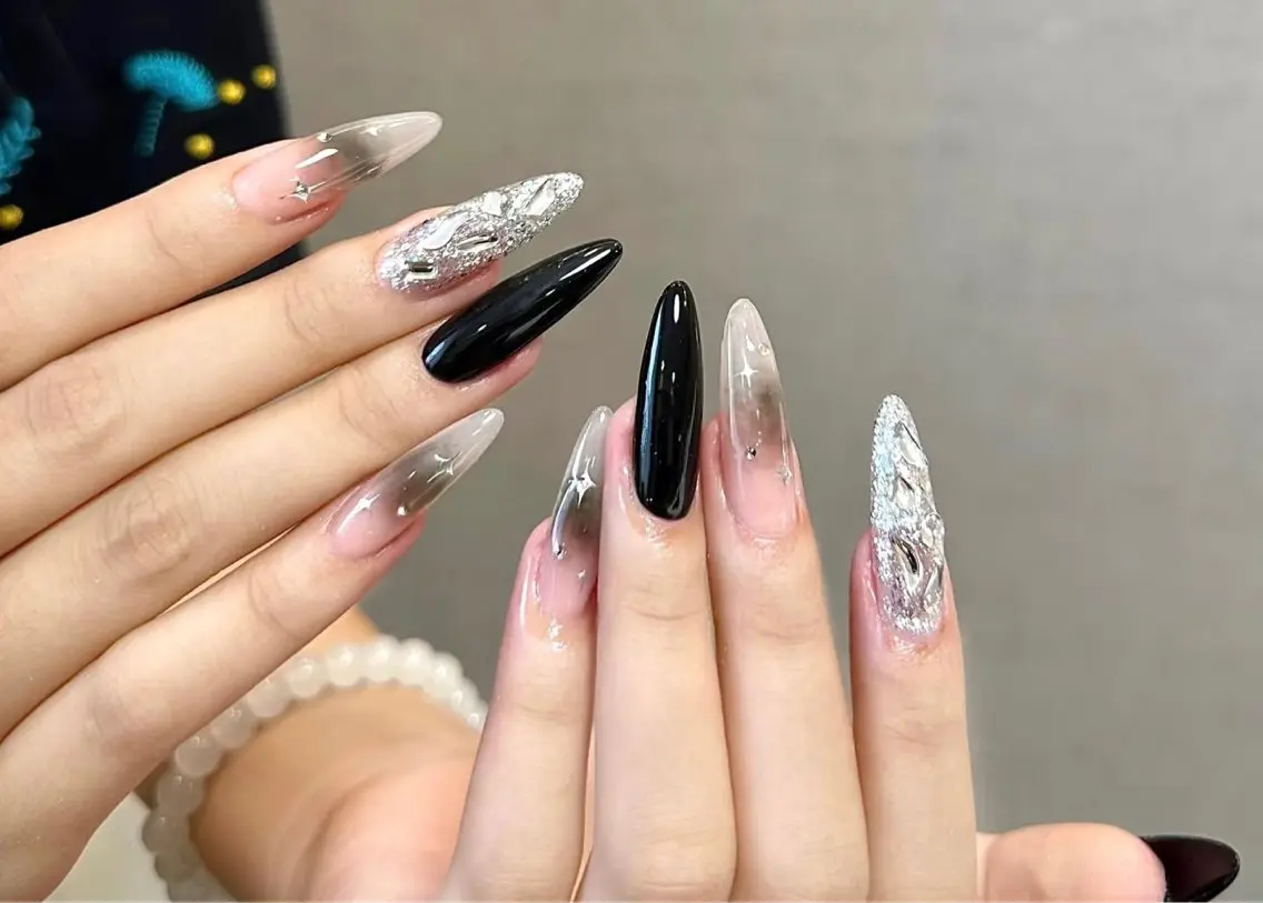 「ミニモ学割」【チップ長さだし】持ち込み★デザイン4本まで★150分限定コース¥8380(オフ有)の写真
